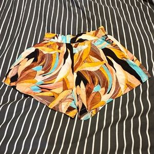 Tropical Lose Fitted Shorts